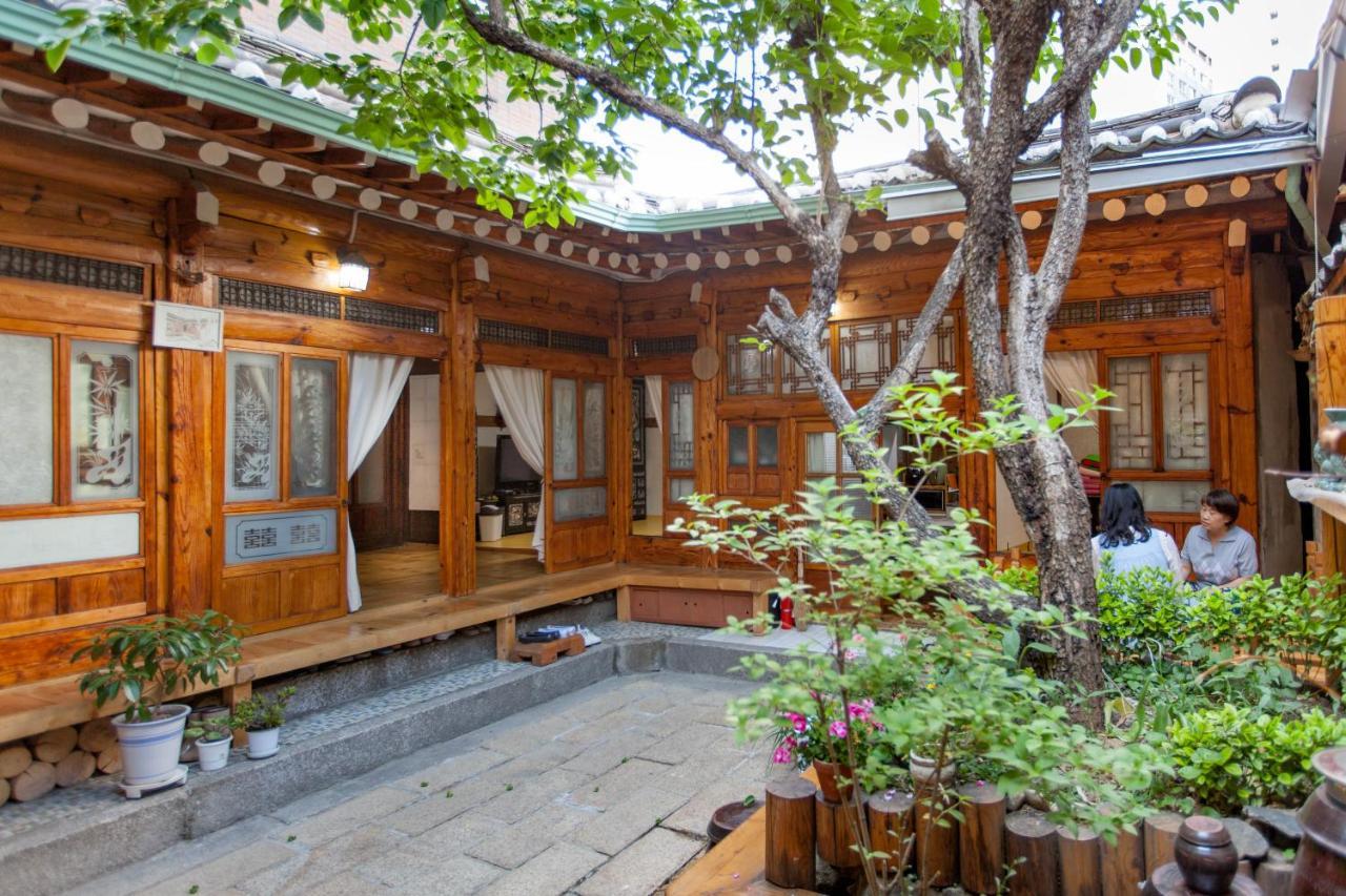 Dongmyo Hanok Sihwadang - Private Korean Style House In The City Center With A Beautiful Garden 首爾 外观 照片