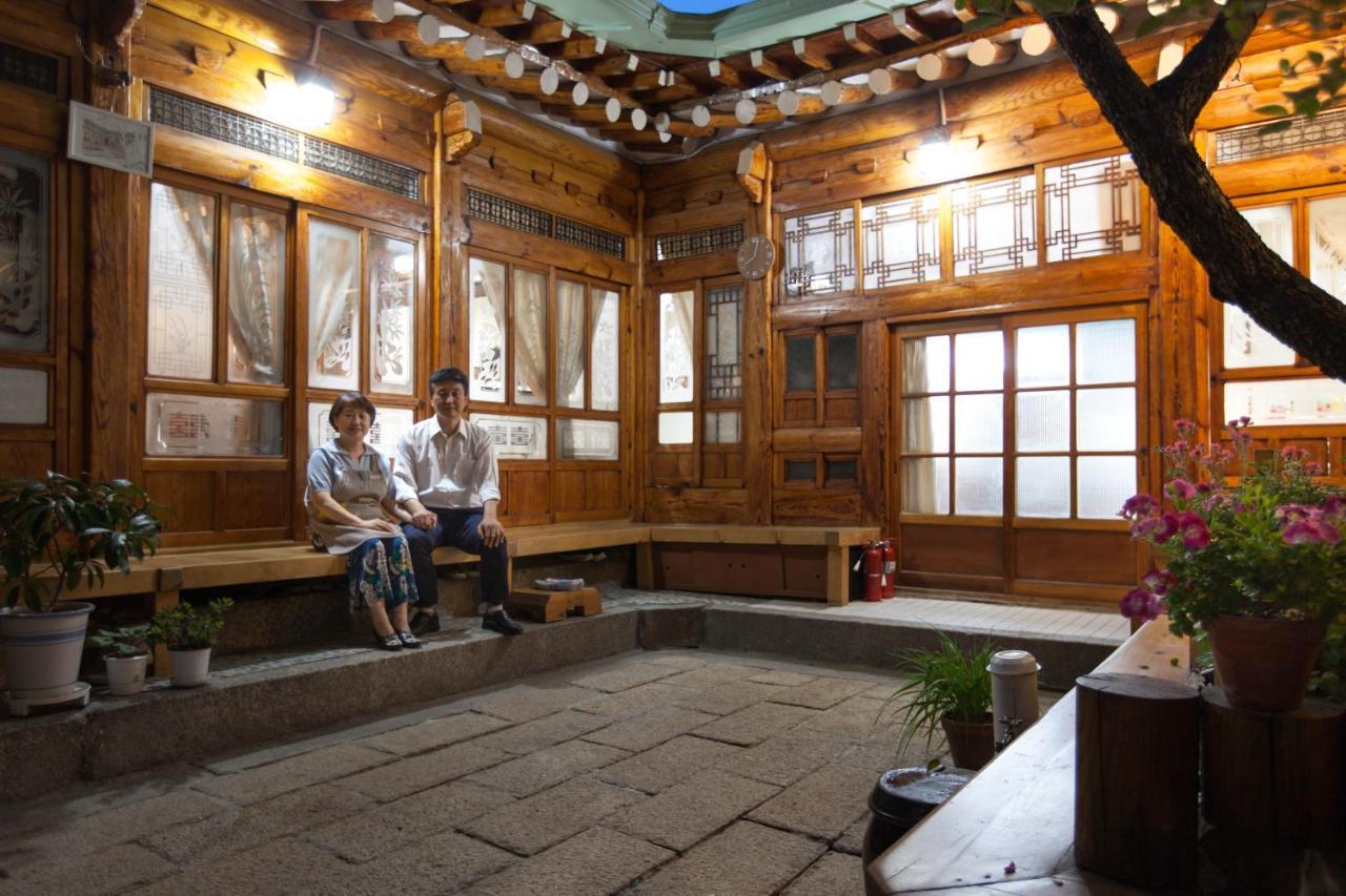 Dongmyo Hanok Sihwadang - Private Korean Style House In The City Center With A Beautiful Garden 首爾 外观 照片
