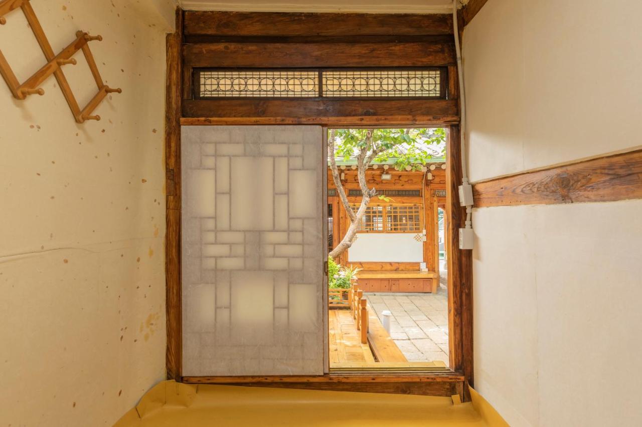 Dongmyo Hanok Sihwadang - Private Korean Style House In The City Center With A Beautiful Garden 首爾 外观 照片