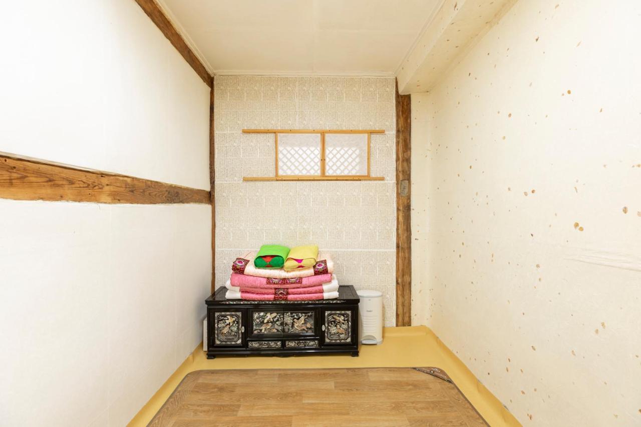 Dongmyo Hanok Sihwadang - Private Korean Style House In The City Center With A Beautiful Garden 首爾 外观 照片