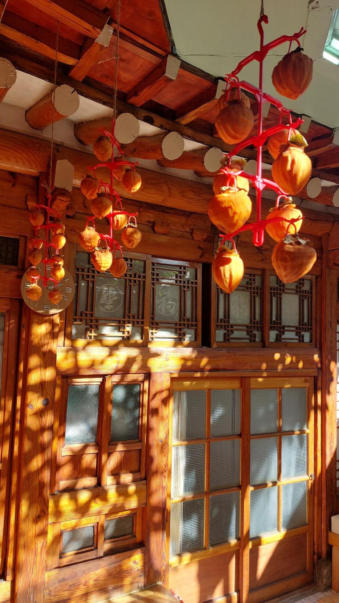 Dongmyo Hanok Sihwadang - Private Korean Style House In The City Center With A Beautiful Garden 首爾 外观 照片